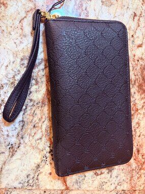 NWT STEVE MADDEN ZIP AROUND WALLET WRISTLET